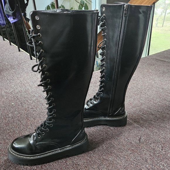 Tall Black Combat Boots 20 eye - Picture 4 of 9